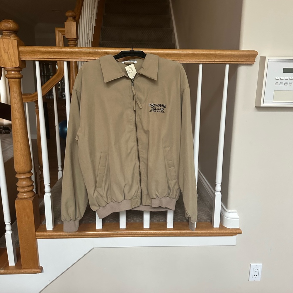 Vintage Treasure Island Mirage Las Vegas Hotel Casino Jacket